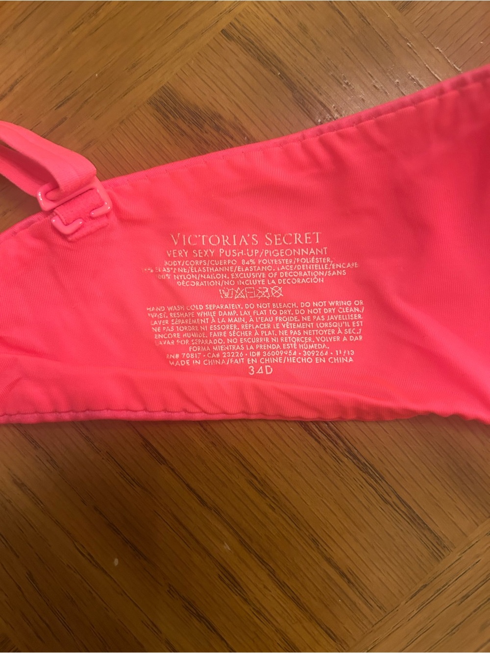 Victoria's Secret Very Sexy Pink Lace-Trim Push-Up Bra - Picture 3 of 3
